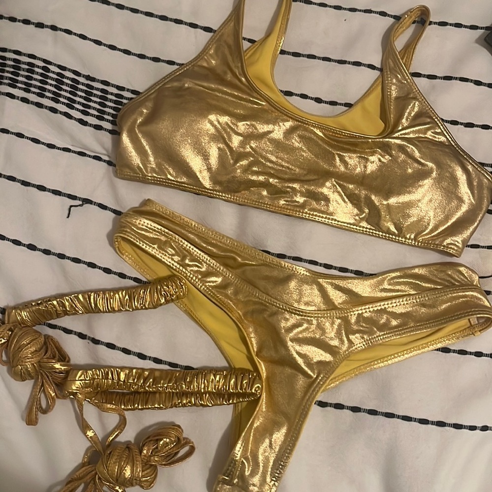 Gold festival costume (additional leg ties)
